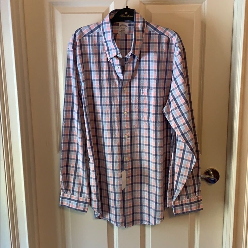 Brooks Brothers men’s L button down